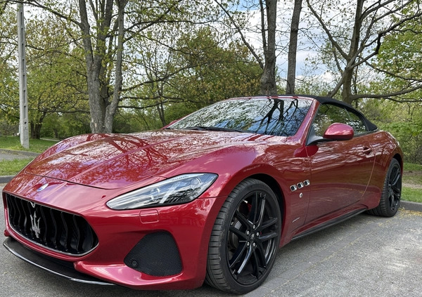 Maserati GranCabrio cena 330000 przebieg: 25600, rok produkcji 2018 z Warszawa małe 211
